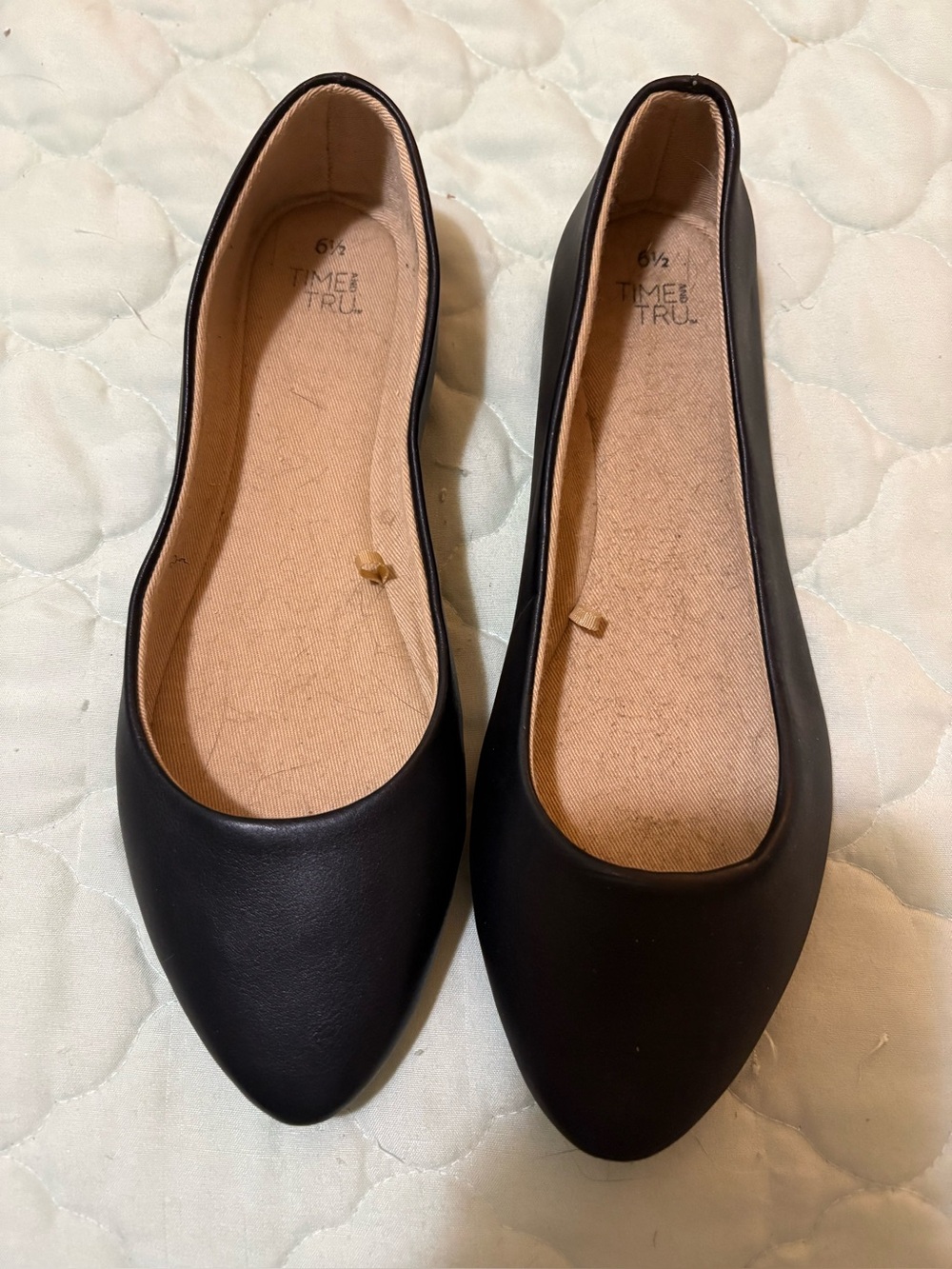 Women’s lot of shoes dress shoes & tennis shoes sz 7